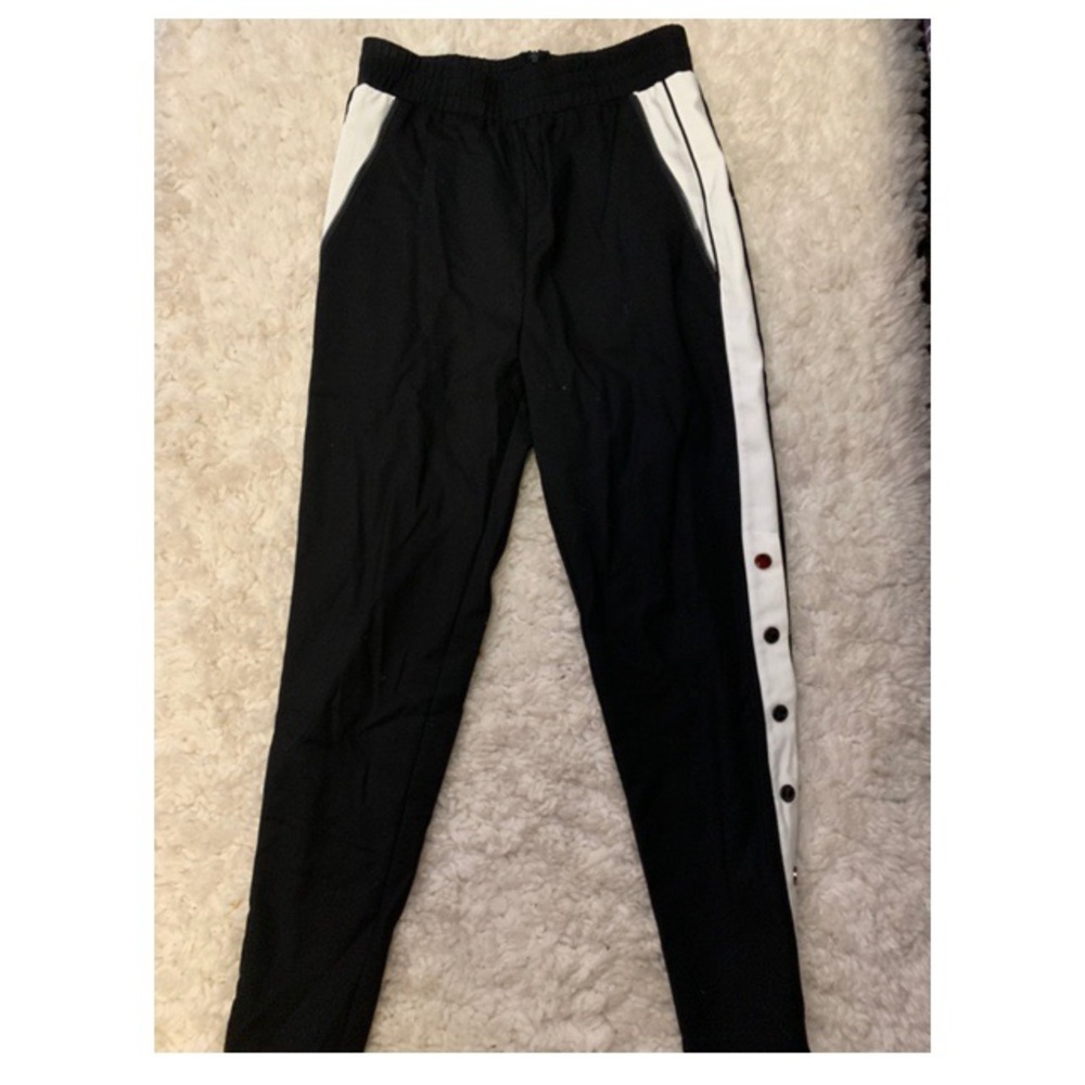 FashionNova black jogger pants